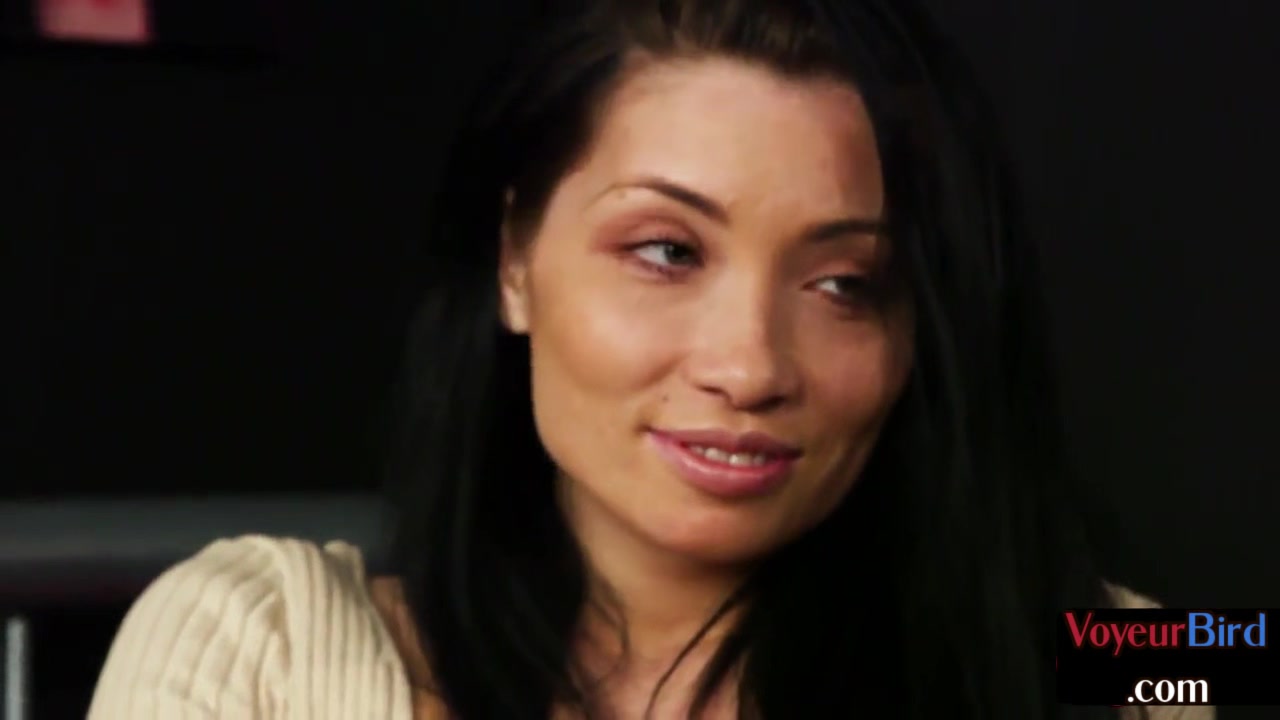 Ethnic amateur asks for private show