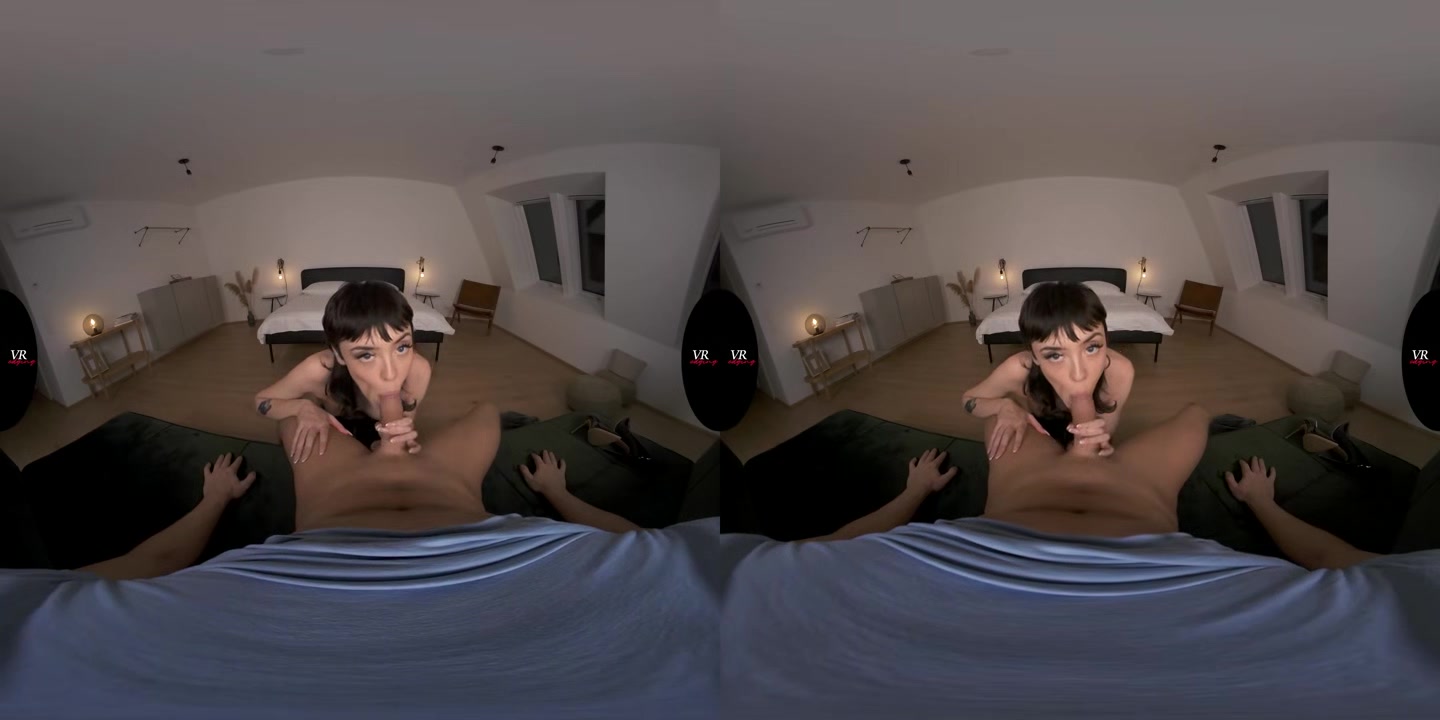Sucking Like A Good Girl - VRedging
