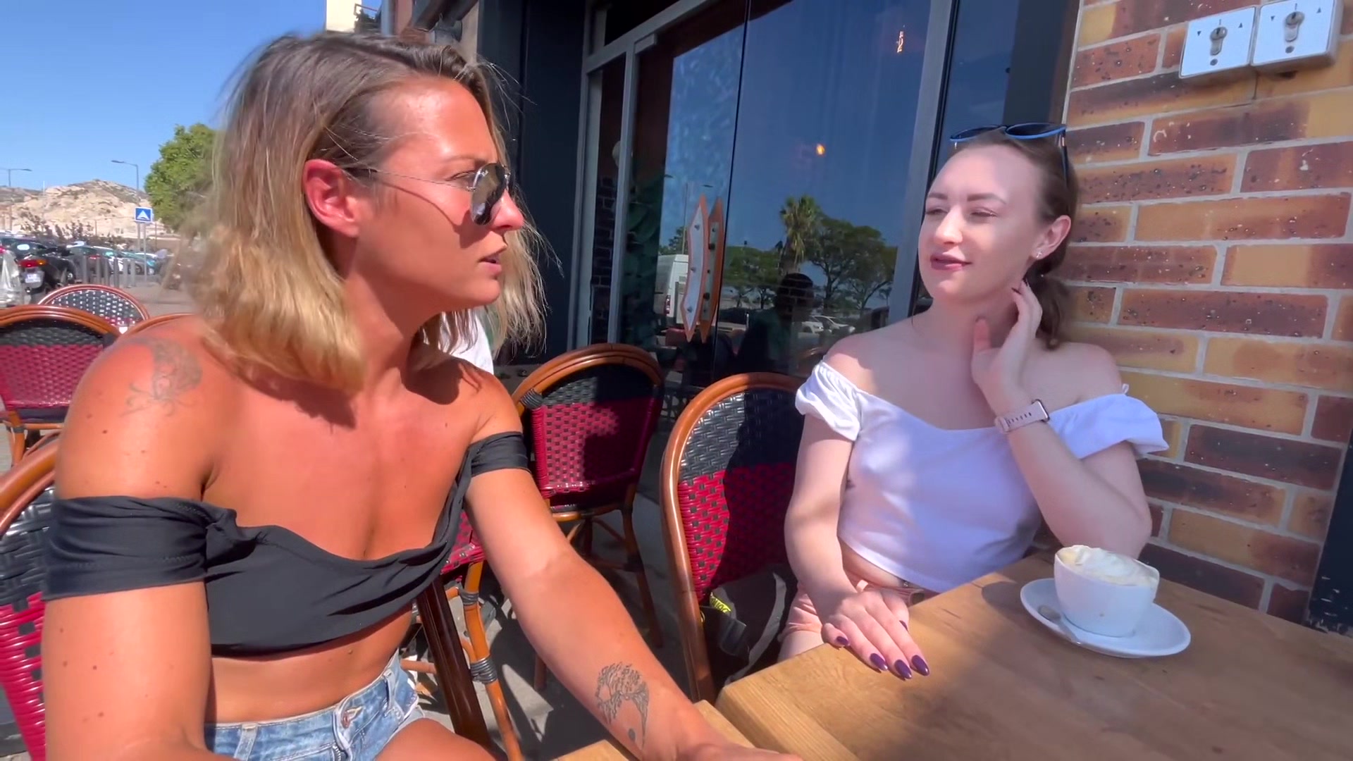 Emma, 30, loves France!