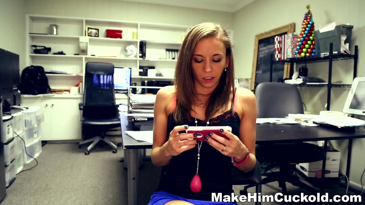 Make Him Cuckold - Norah Nova - Slender wife fuck