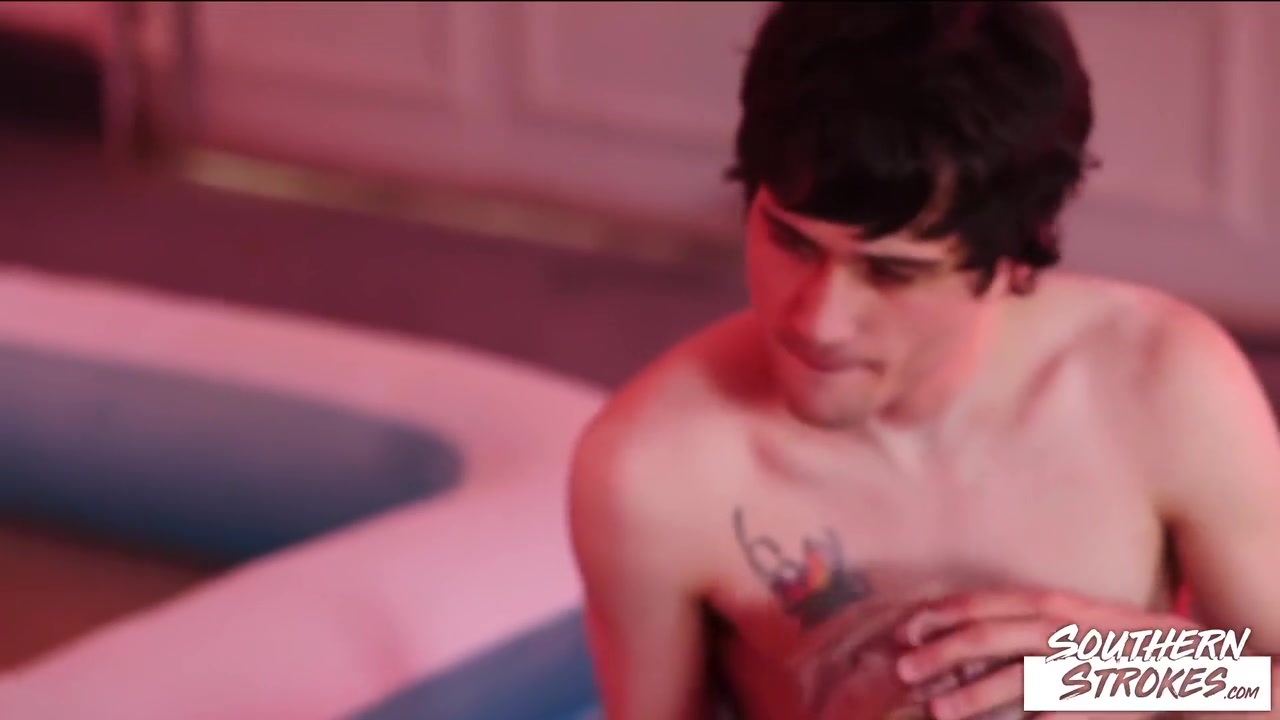 Daniel Hausser In Horny Gay Teens 18+ Enjoys Intense 3some