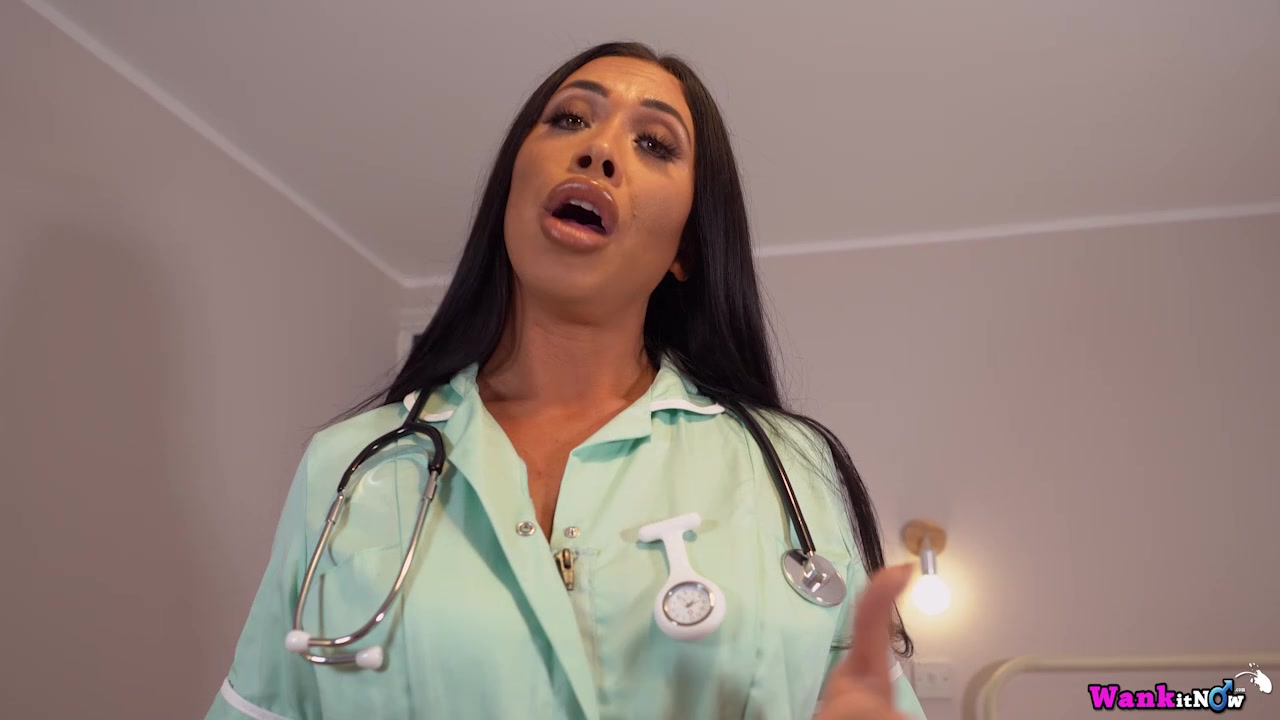 Hannah Shaw - Temperatures Rising - Sexy Videos - WankitNow