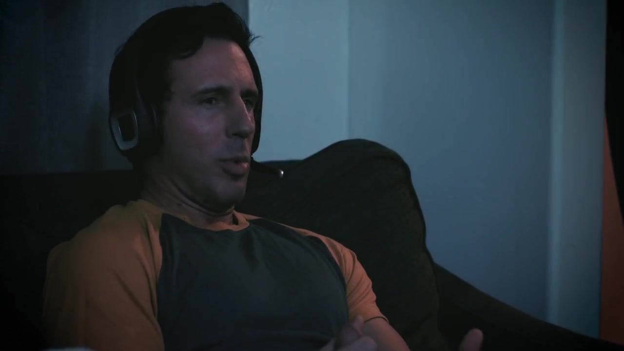 Straight Guys Fuck Inside Video Game Before Meeting In Real Life