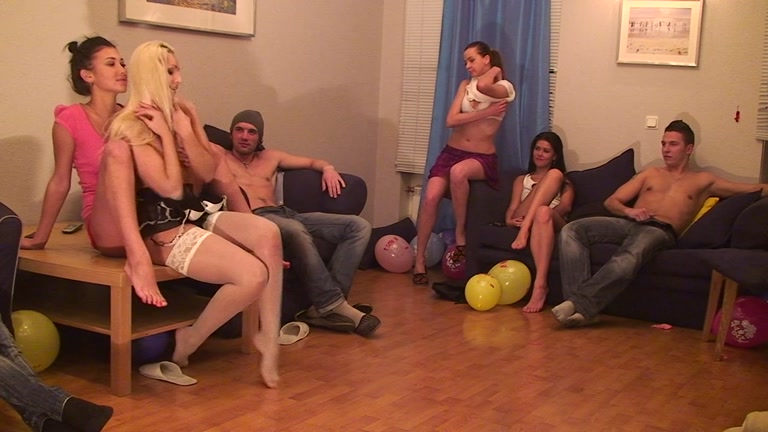 Bimbo blonde in candid stockings rides dick