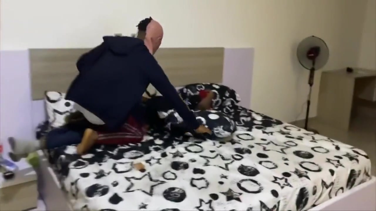 Masked Gay Bitch 5 Min