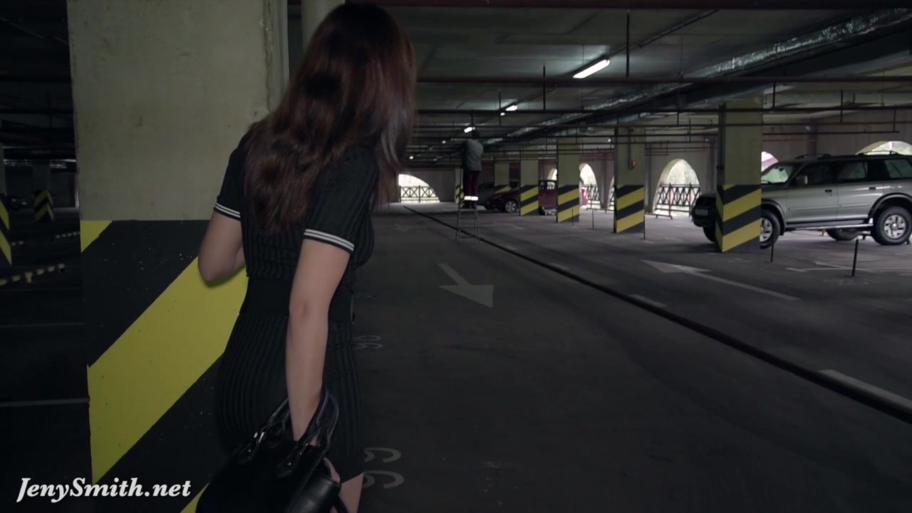 Jeny Smith oiling her naked body in a public parking