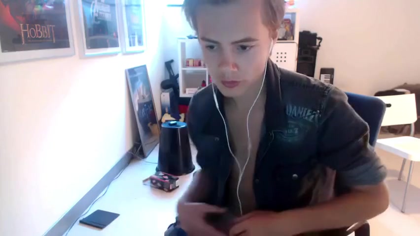 Swedish teen 18+ Jerks His Big Dick Boys