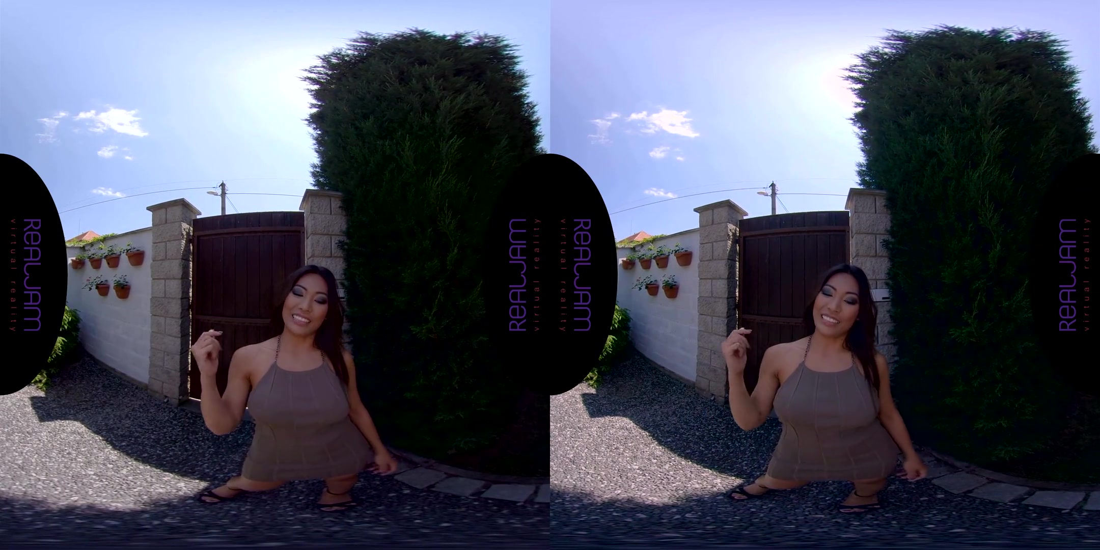 Poopea Pons in Sweet Asian Holes - RealJamVR