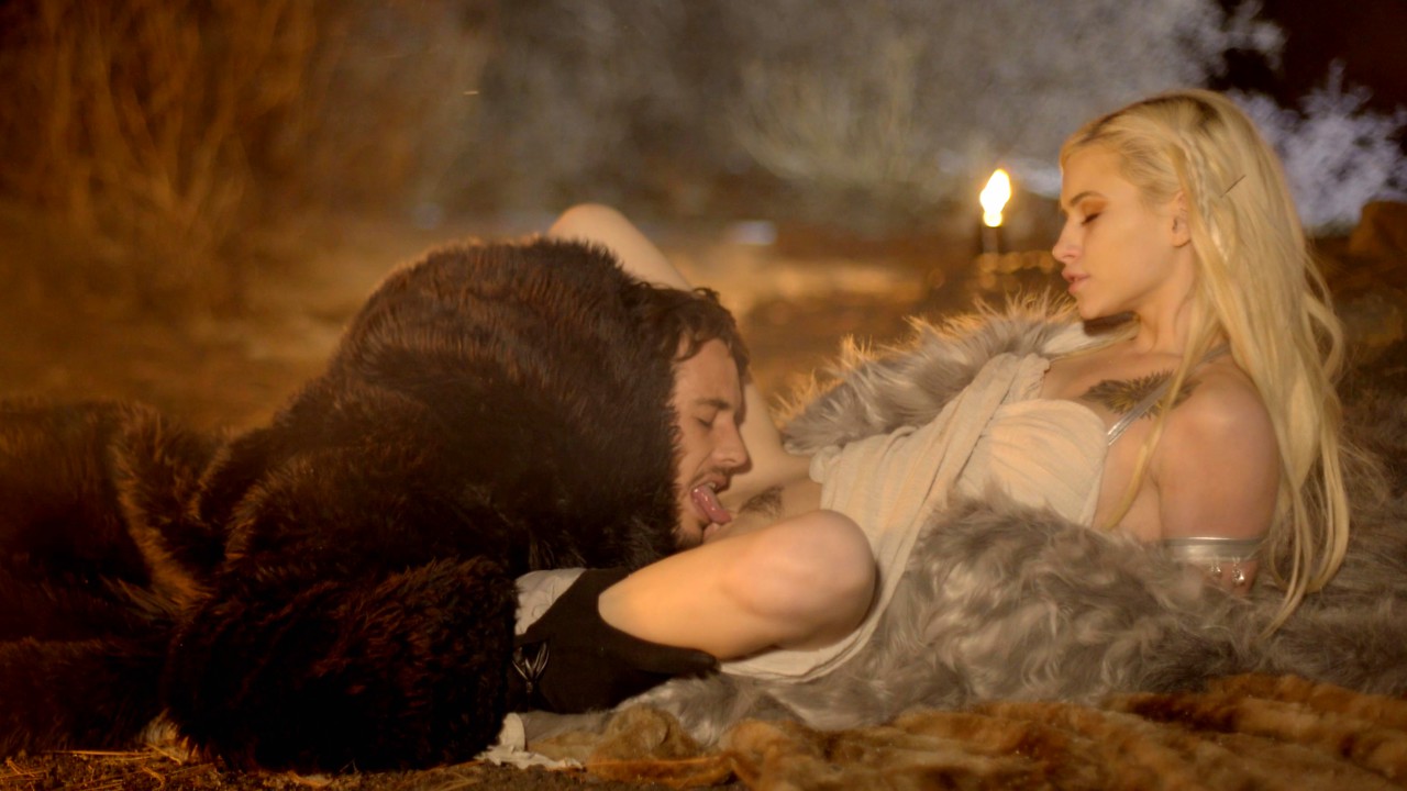 Throne Games Mother Of Dragons - S1:E7