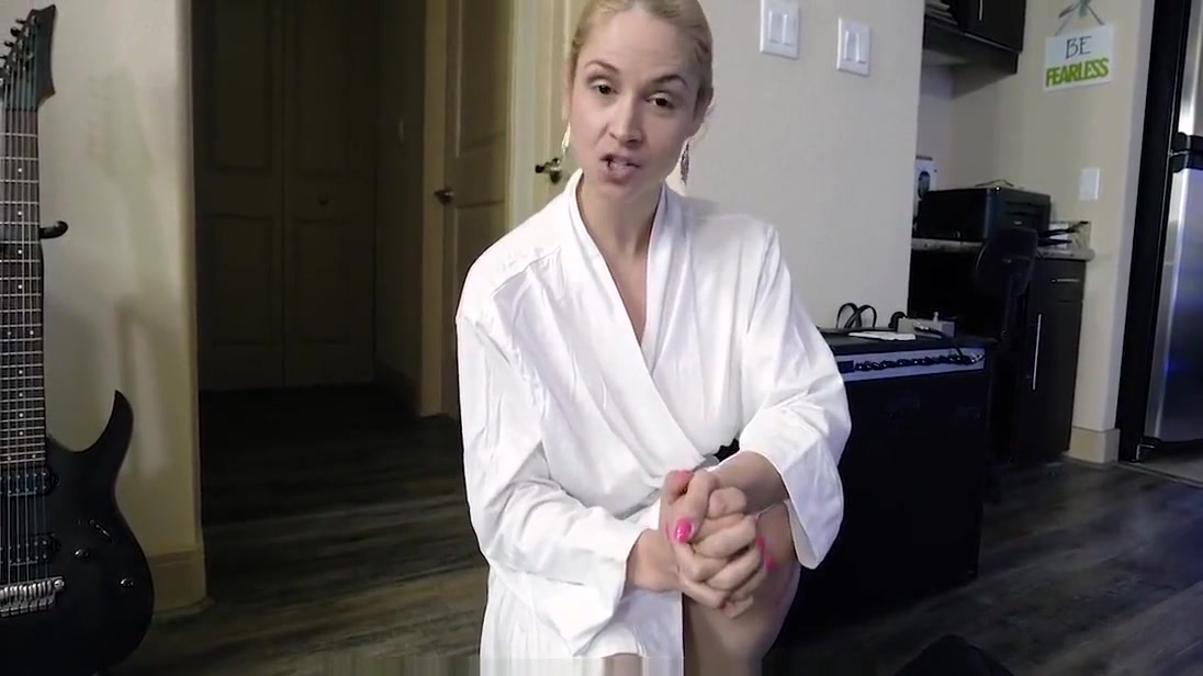 PervMom - Big Titty MILF Takes a Big Dick
