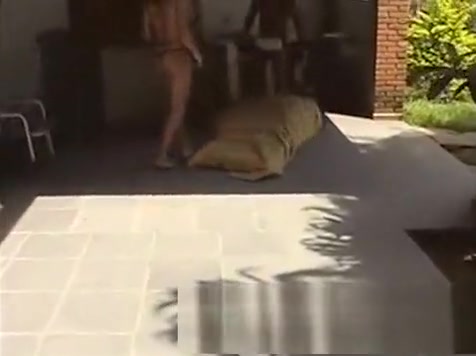 hot bone On Tthis dude Floor