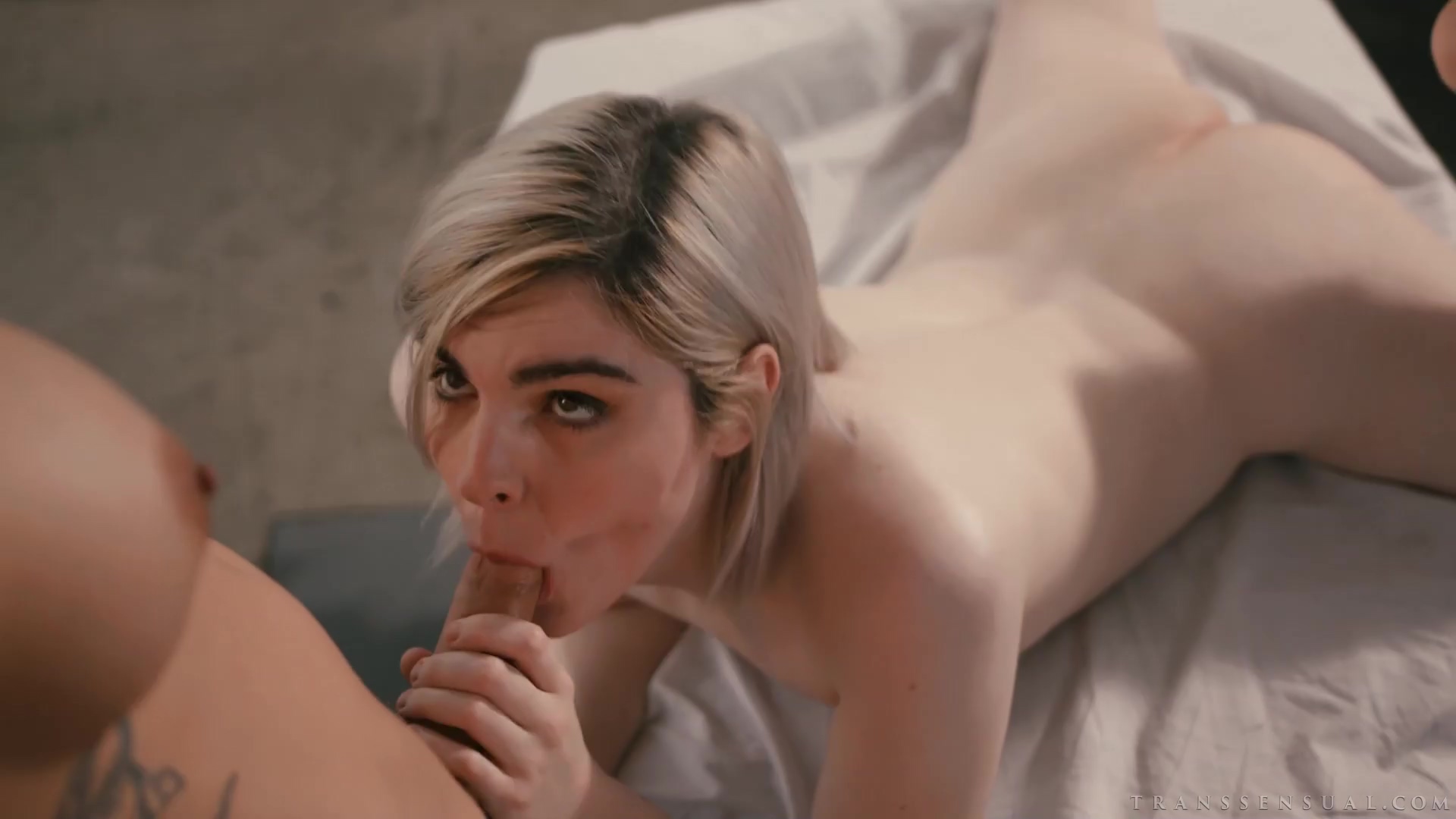 Trans Foursome Swaps Cum With Wild Abandon