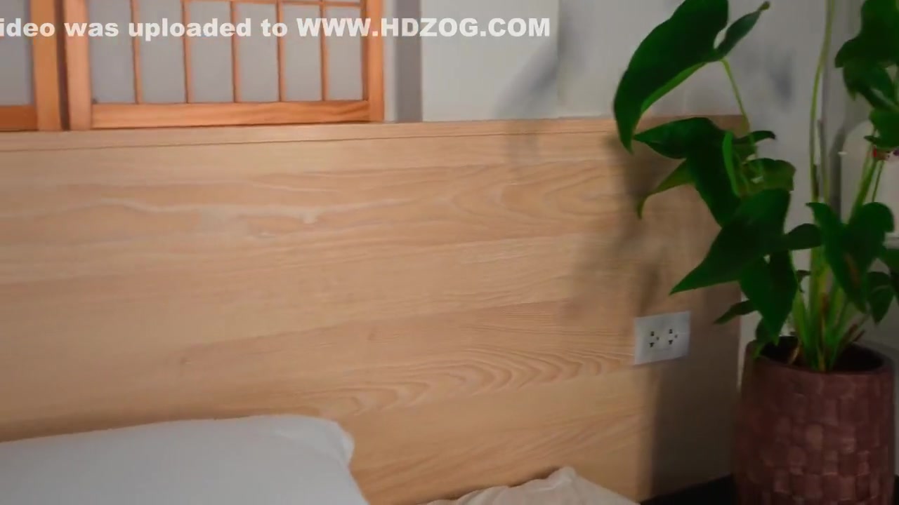 Russian Couple Having Erotic Fun At Home 19 Min