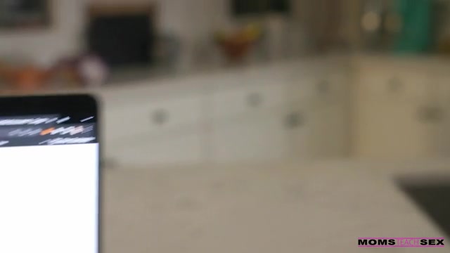 Stepmom Is So Inclusive - S21:E3 - Nubiles-Porn