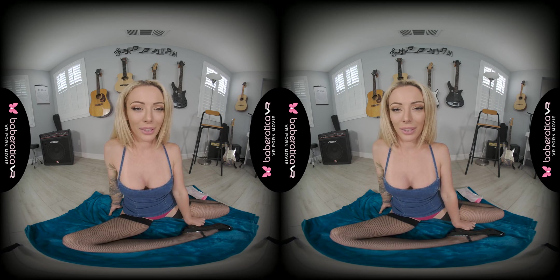 Isabelle Deltore Shows Off Her Skills With Sex Toys; Hot Blonde Babe Solo