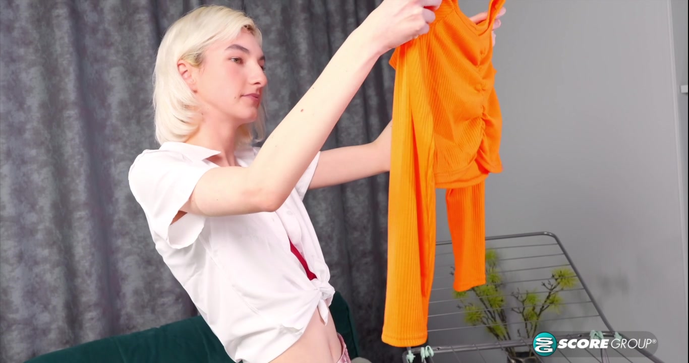 Skinny Mia Cheers Dildos Her Meaty Pussy and Licks Her Juice Off the Toy