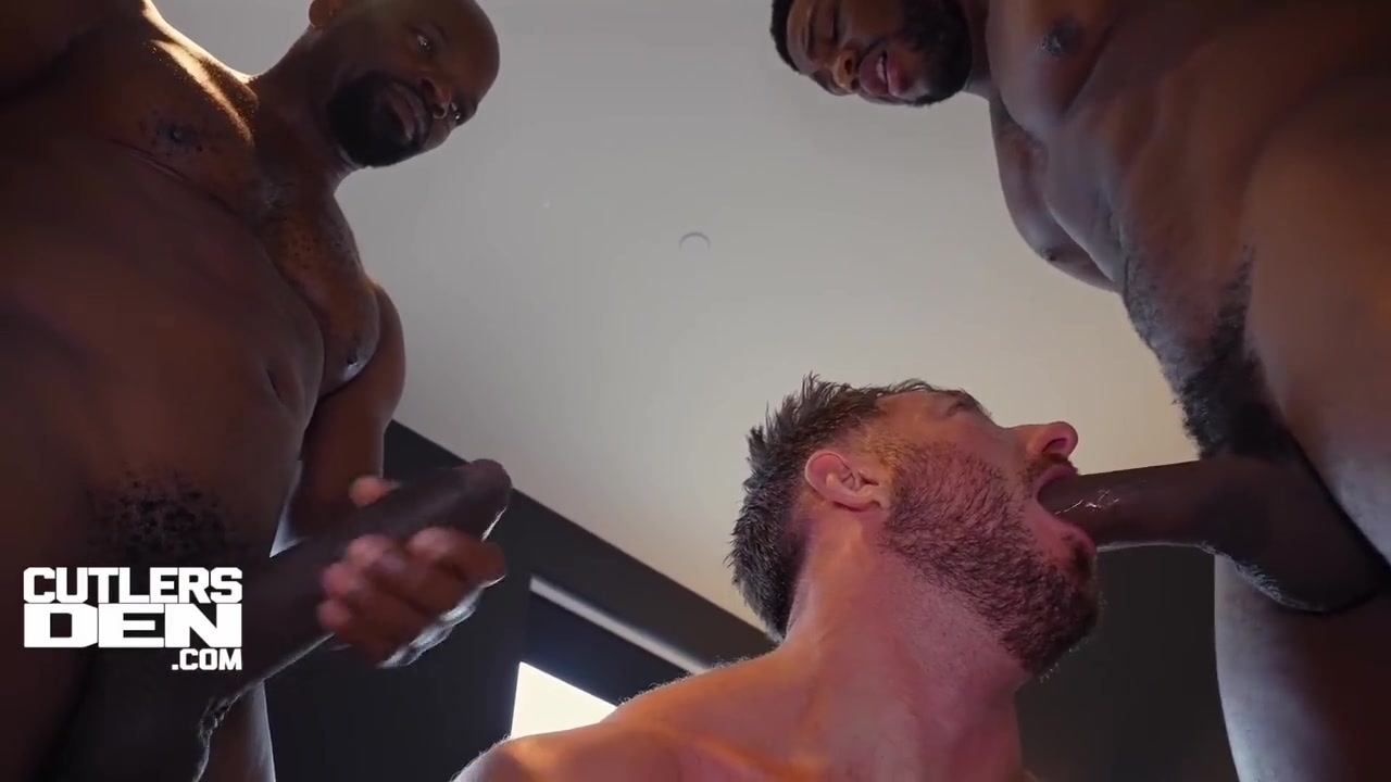 Cutler X In Hardcore Dp Ass Breeding Threesome Fuck Fest With Cutler, John, And Roxas At
