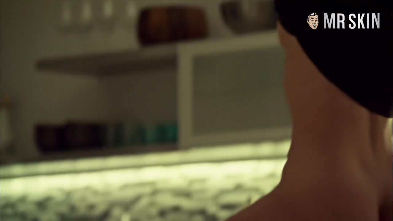 See Assgard from Thor star Cate Blanchett - Mr.Skin