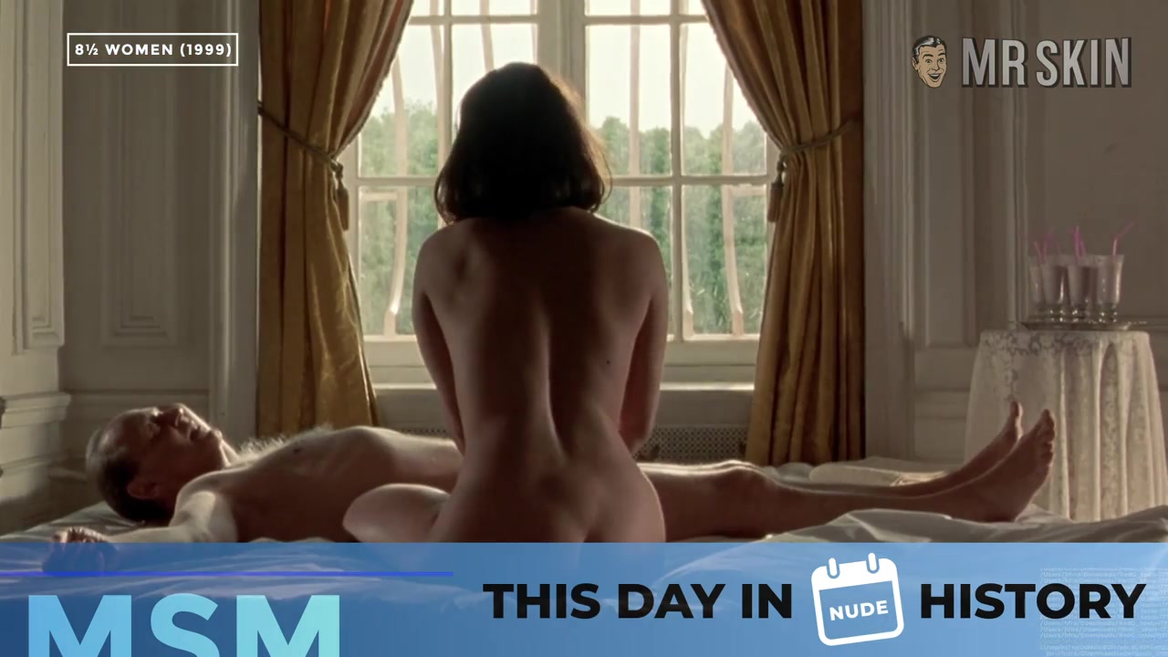 Marisa Tomei's High-Def Tomei-toes, Pam Grier's 71st Birthday, and More - Mr.Skin