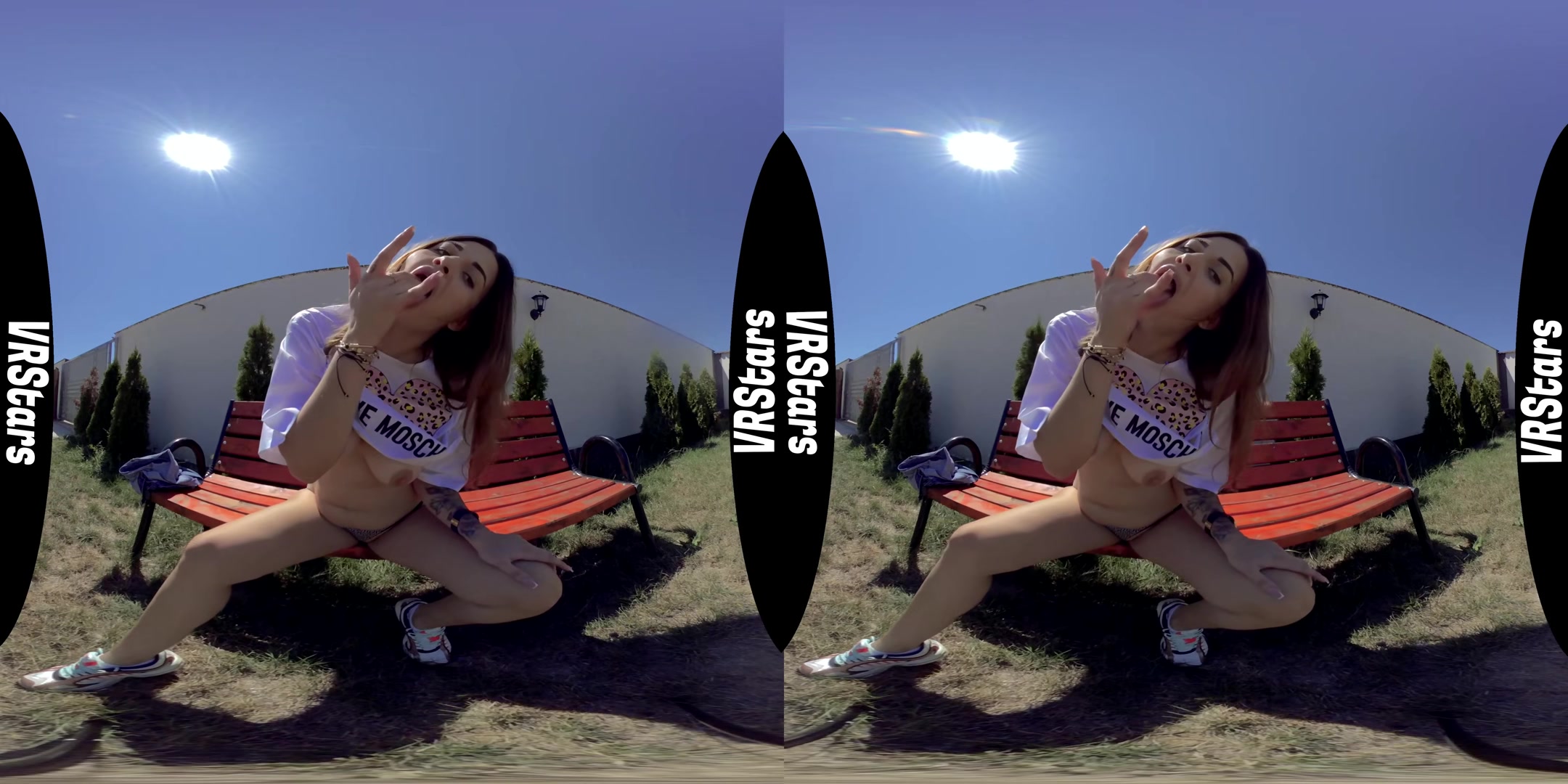 Hot teen 18+ Outdoor Squirting - VRStars