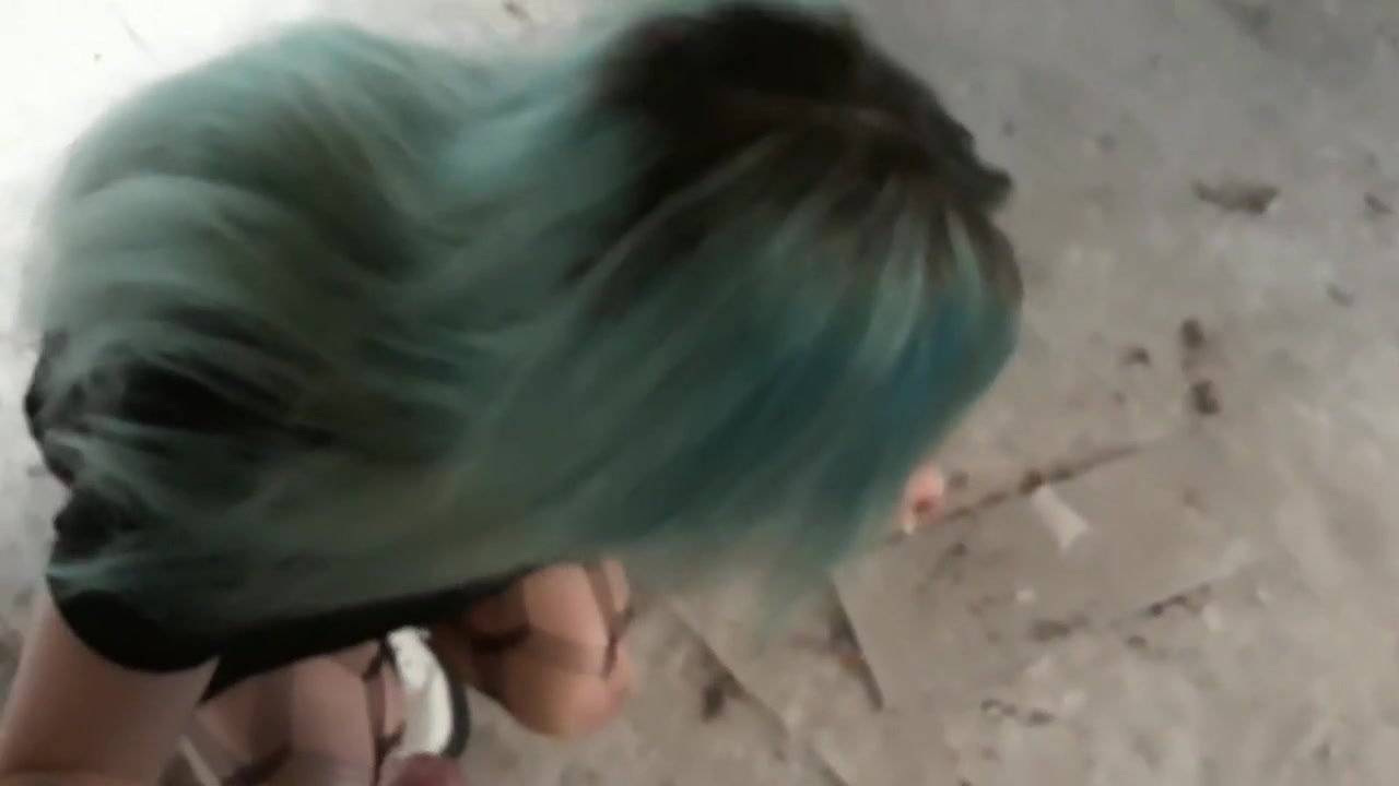 ⭐fucking A Girl In An Abandoned Building