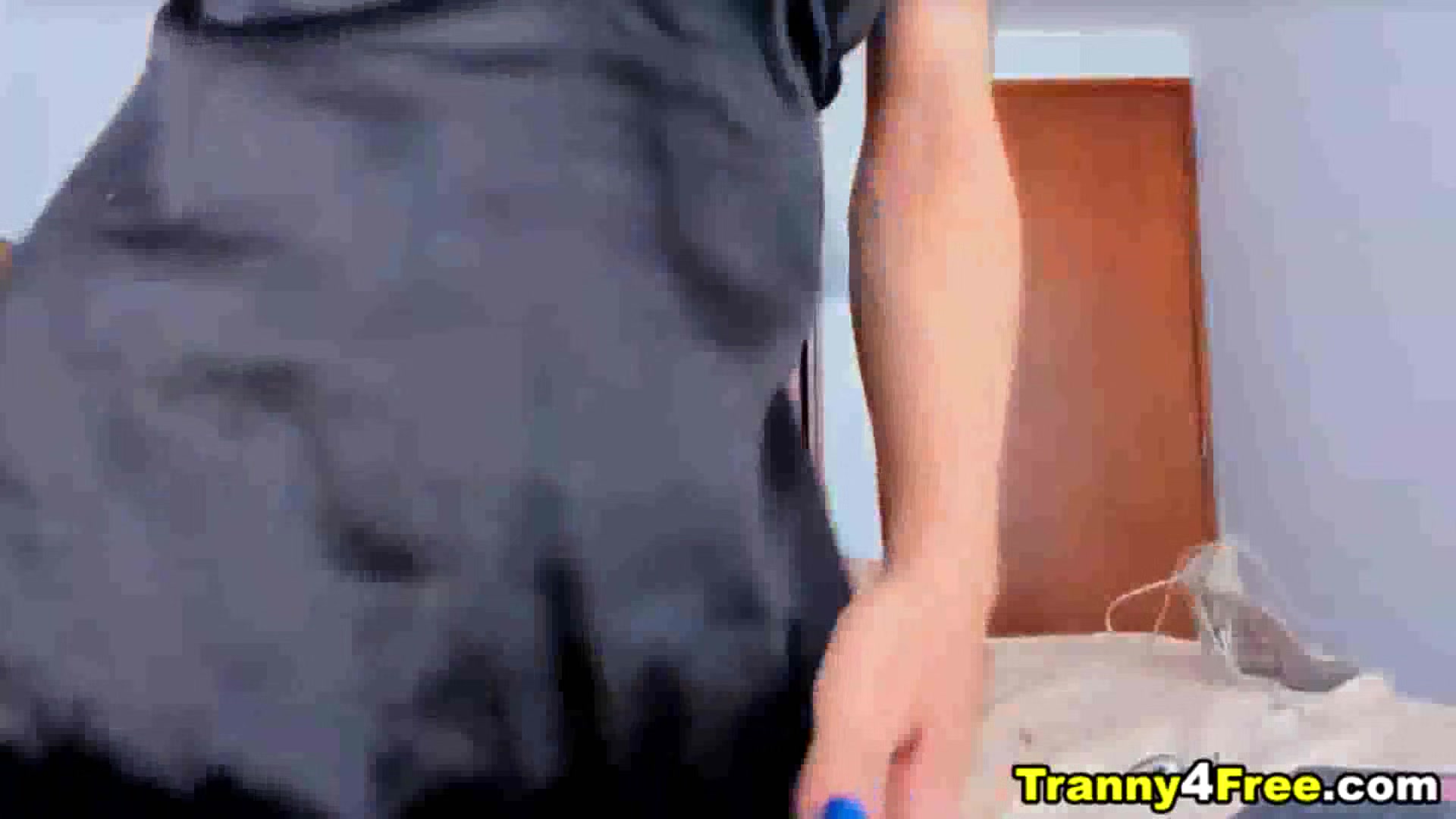 Horny Pretty Tranny Faps Her Hard Dick
