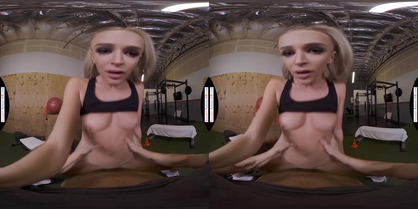 Emma Hix Wants You To Train Her And Fuck Her In The Gym