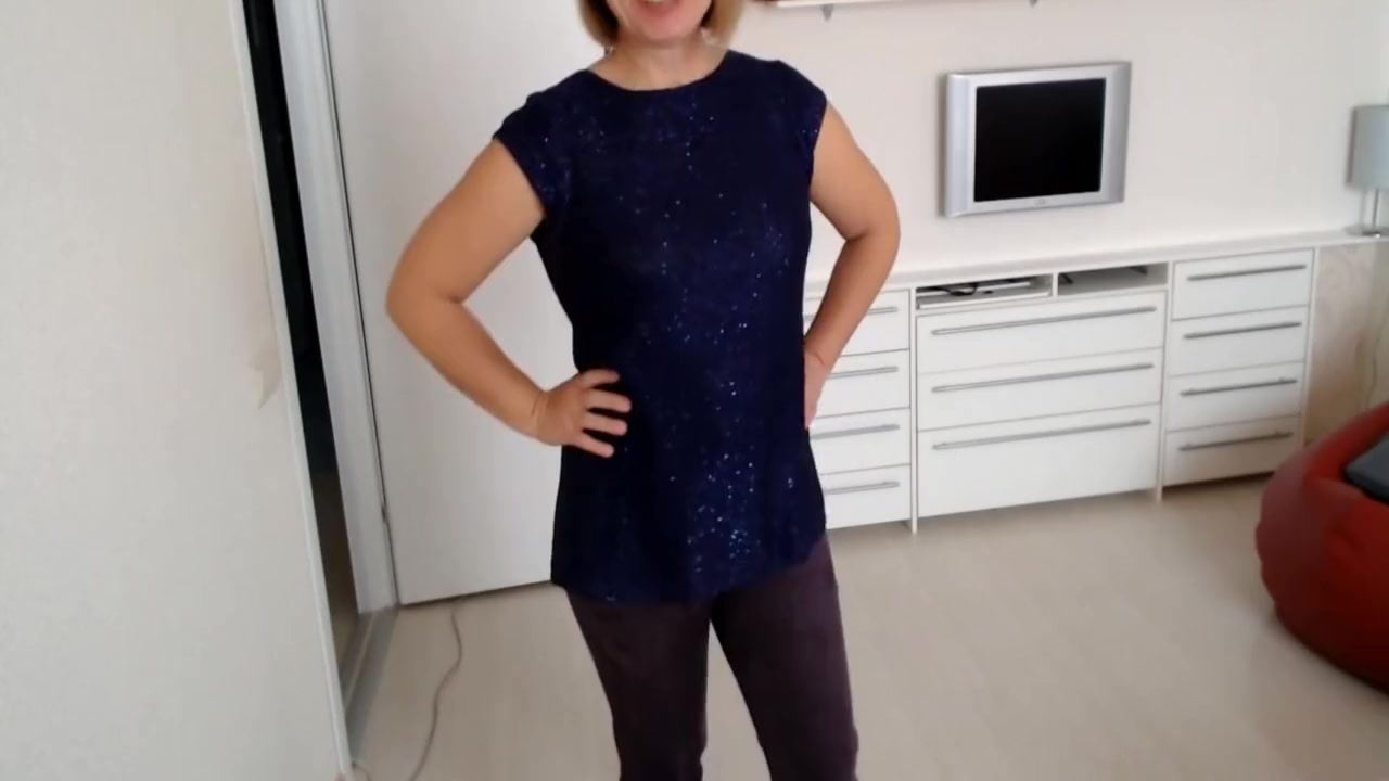 Sexy Stepmom Butt. 7 Min