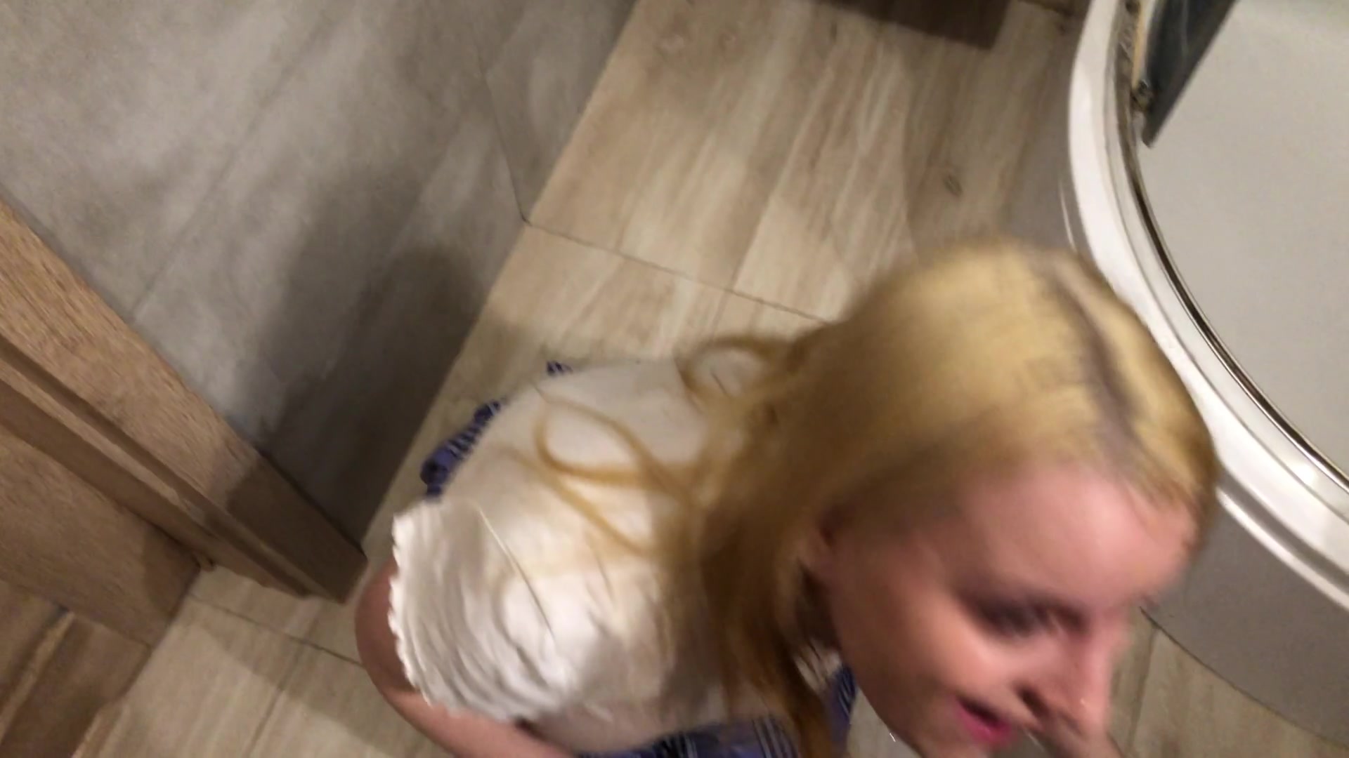 Pissy Blowjob With Swallowing - Kinky Amy