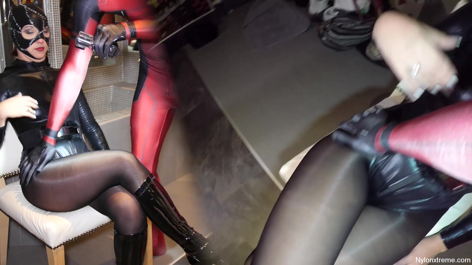 108 Norah Luxia In Black Pantyhose Catwoman - Sex Movies Featuring Sexy Tights