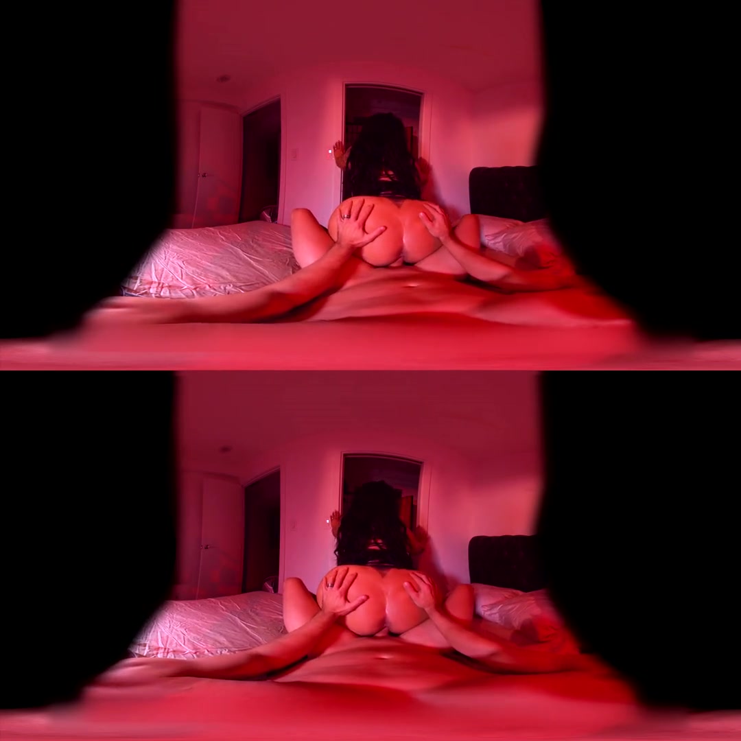 Samantha Mack in Red Light Special 2 - HoloGirlsVR