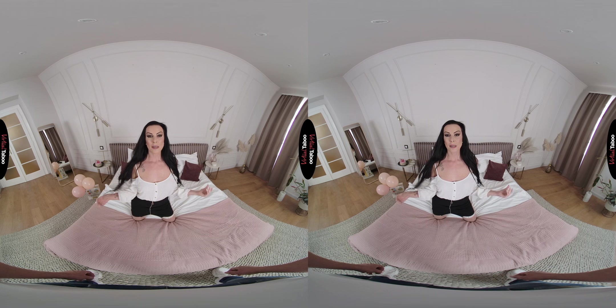 Texas Patti VR Porn: Ready For Your Present? - VirtualTaboo