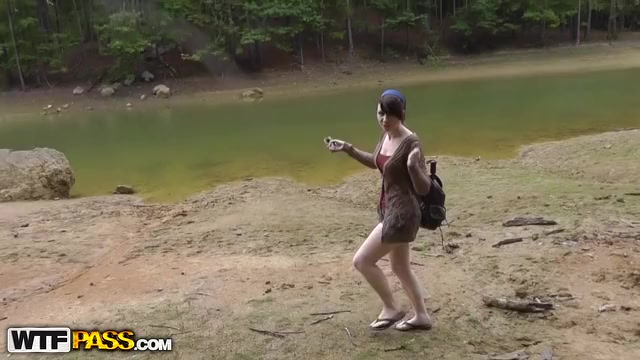 Fucked and Cum shot his girlfriend in the forest