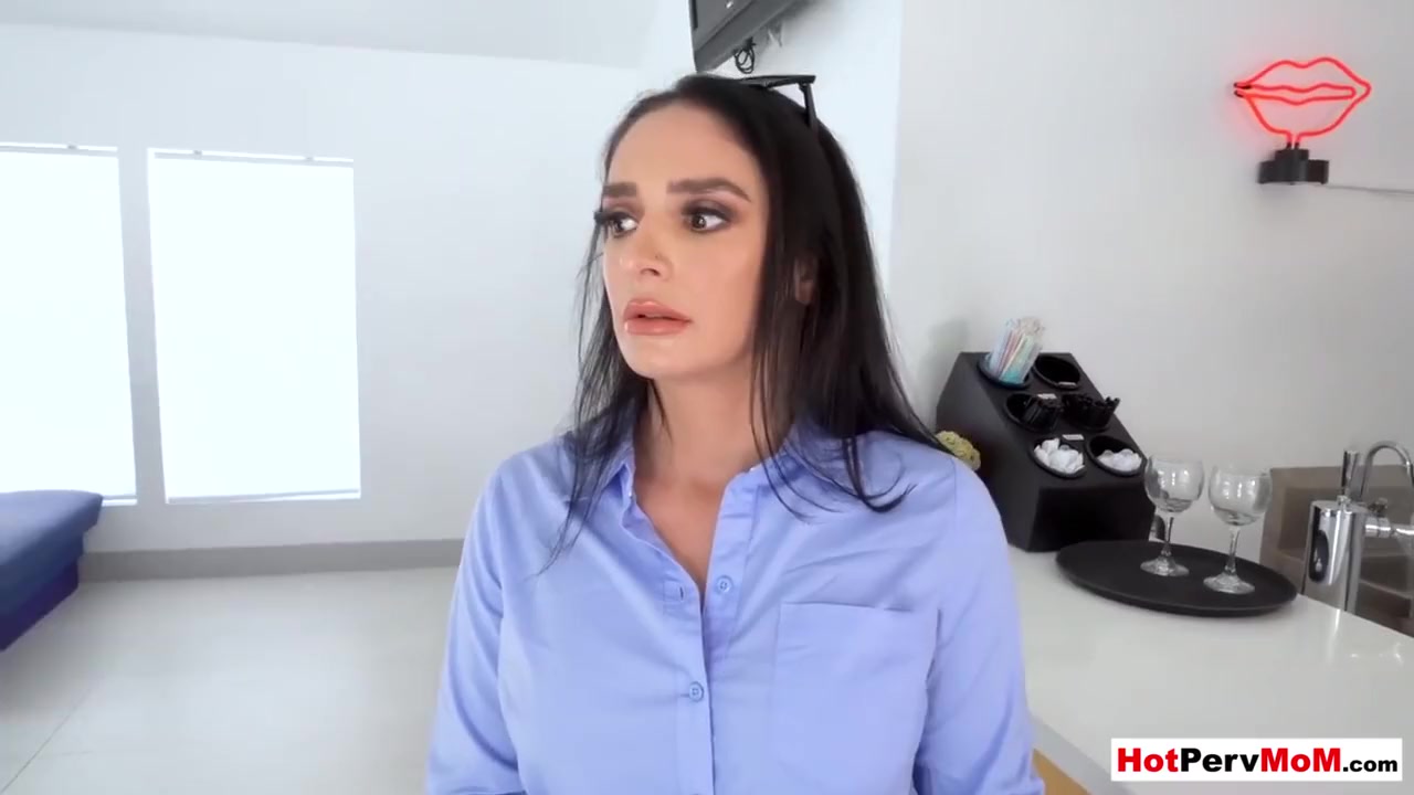 Sheena Ryder - Big Boobed Milf Stepmother Masturbating To Get Some Money