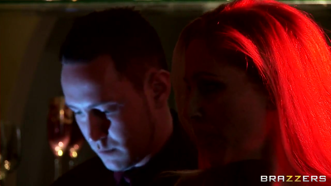 Breanne Benson catches the glimpse of Keiran's manhood