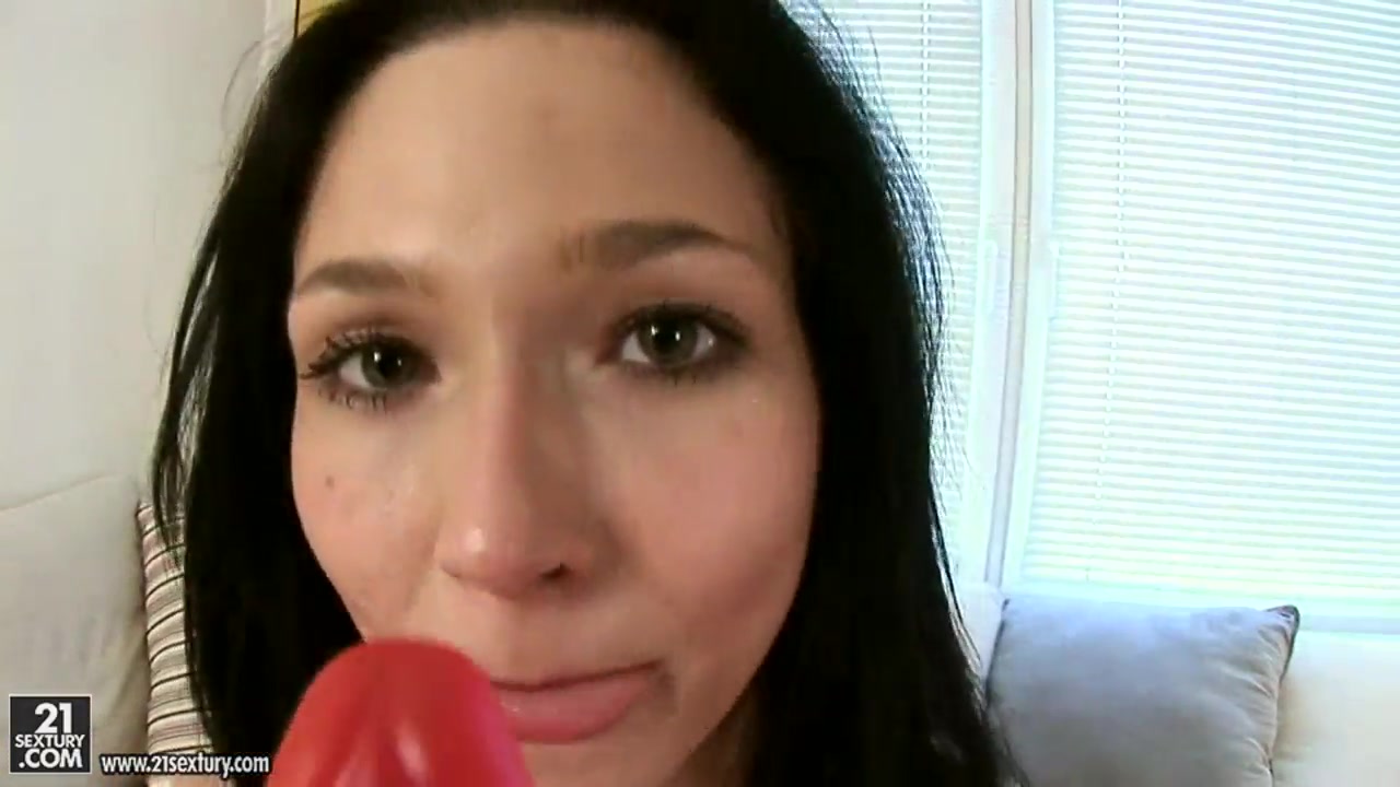 Cuties galore presents Anne Angel.
