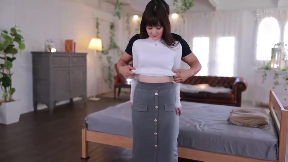 07140 Married woman x AV debut