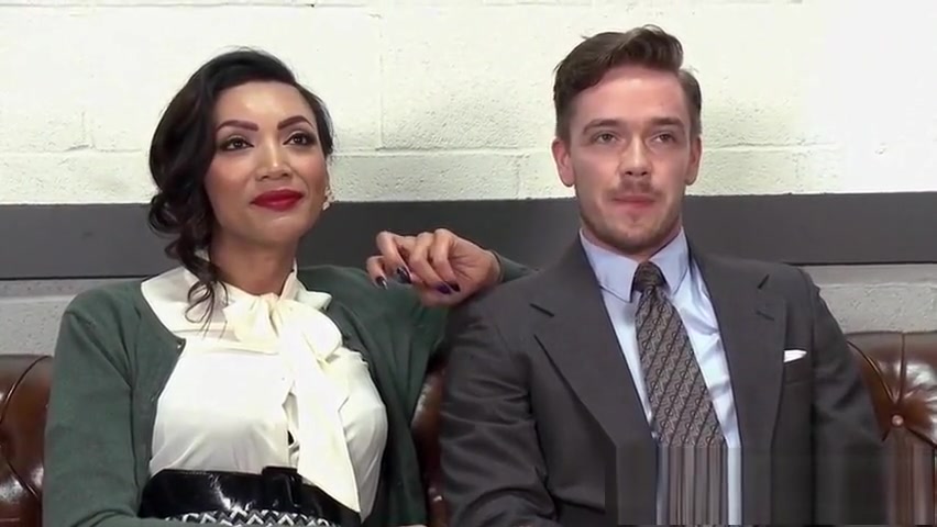 Yasmine With Some Gimp