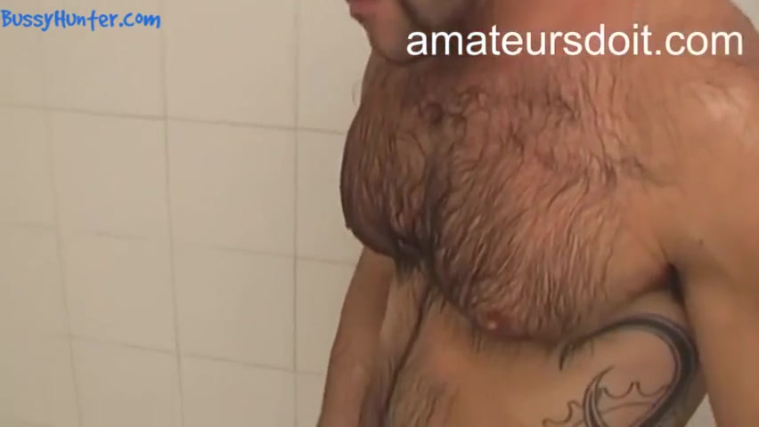 Uncut Australian Hairy Hunk Aaron Showcases Why Aussie Men Truly Are Aust