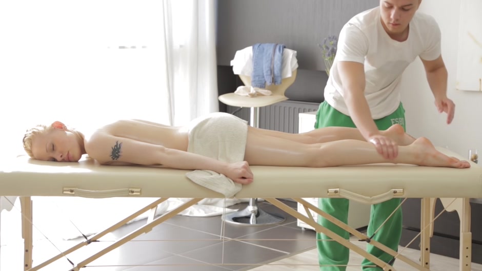 Cute blonde Tory gets a facial after massage sex
