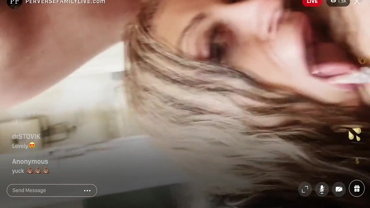 Live - Extreme Anal Fisting