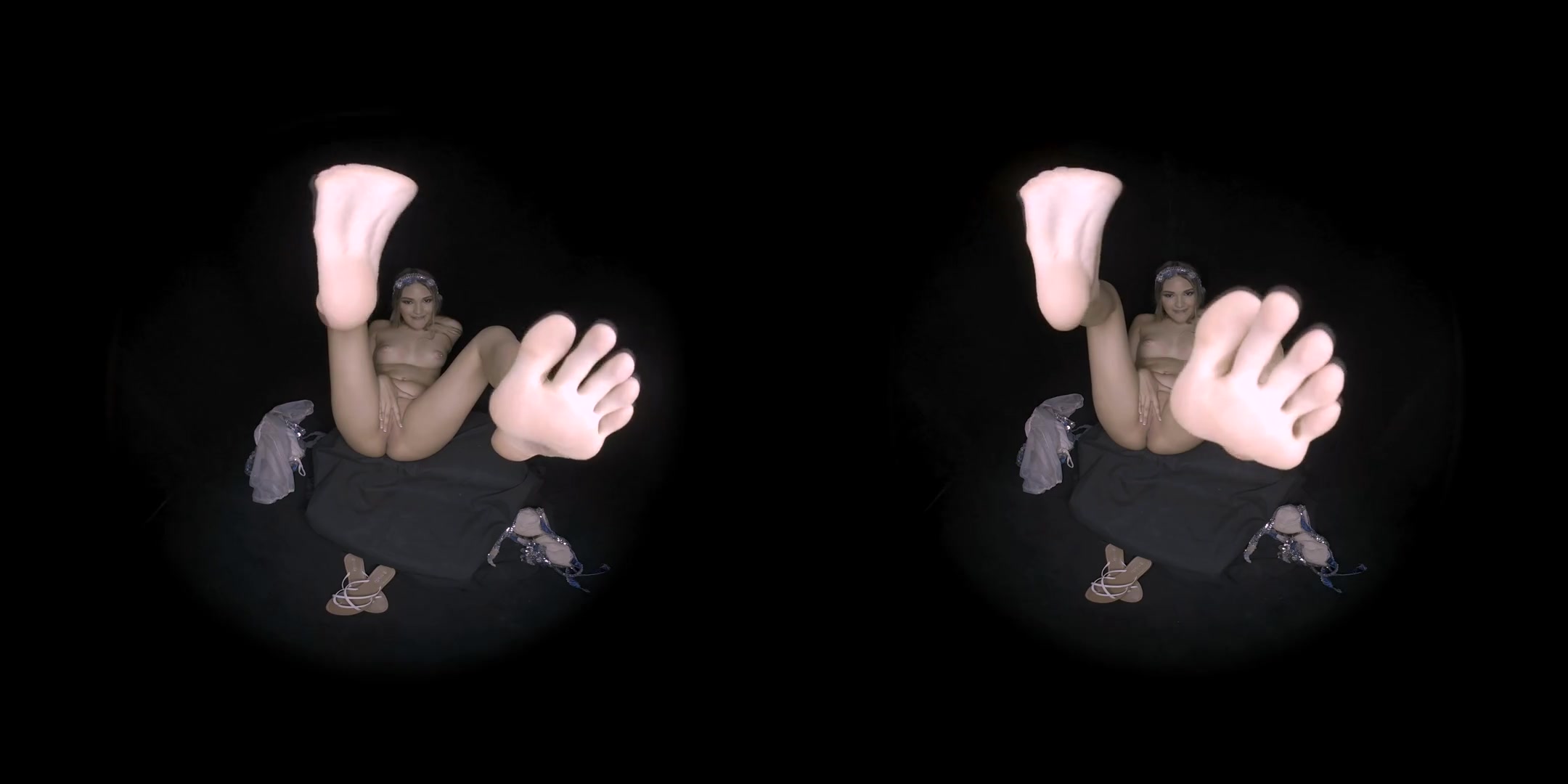 The Belly Dancer's Feet - Gorgeous Babe Solo Virtual Reality Foot Fetish