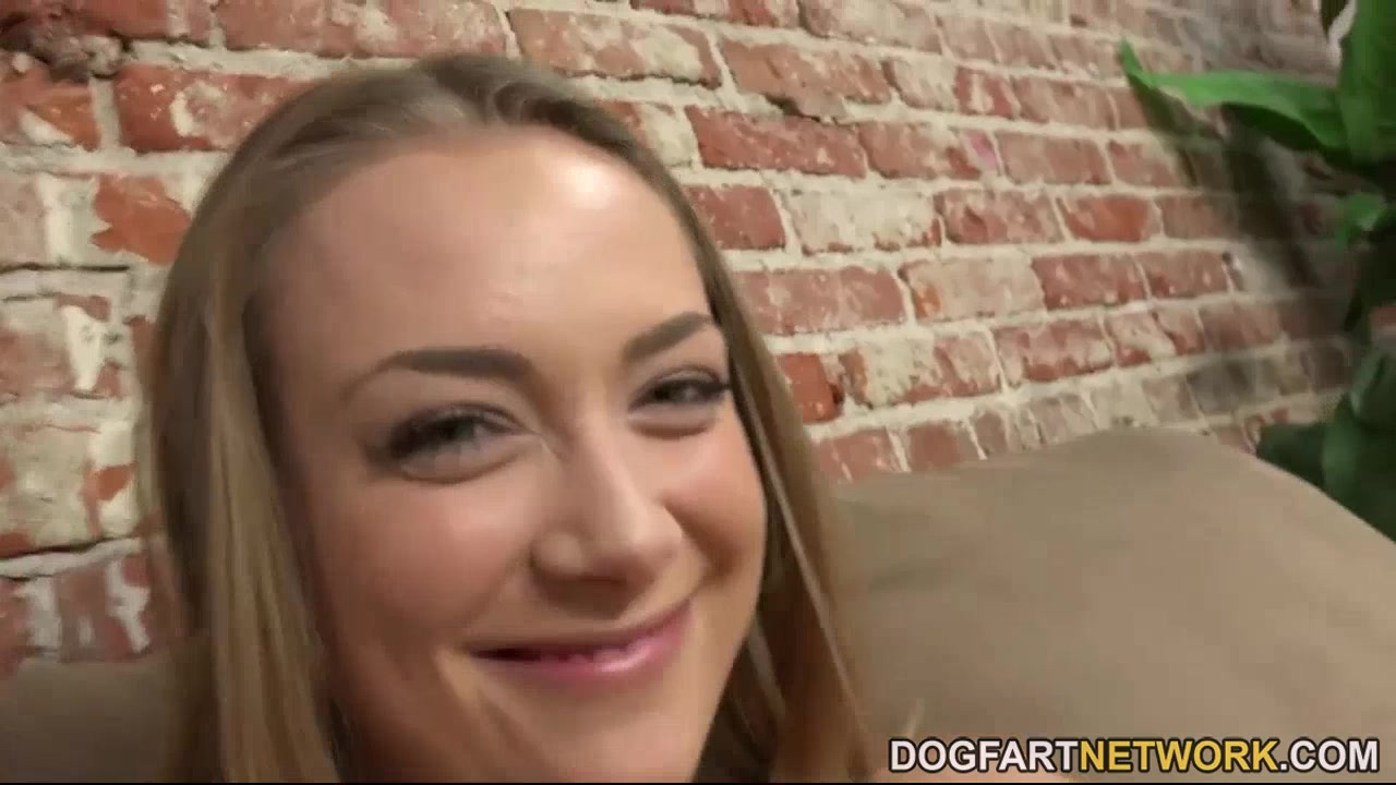 Sadie Blair Gives An Interview Before Her Shoot