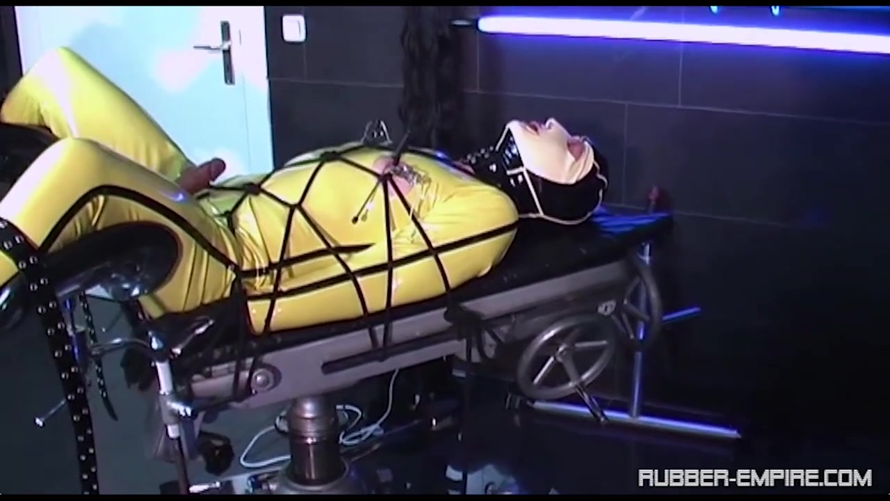 Lady Kate & Rubber Slave in Rubber Goddess - A Classic ( 2 Of 3) - KINK
