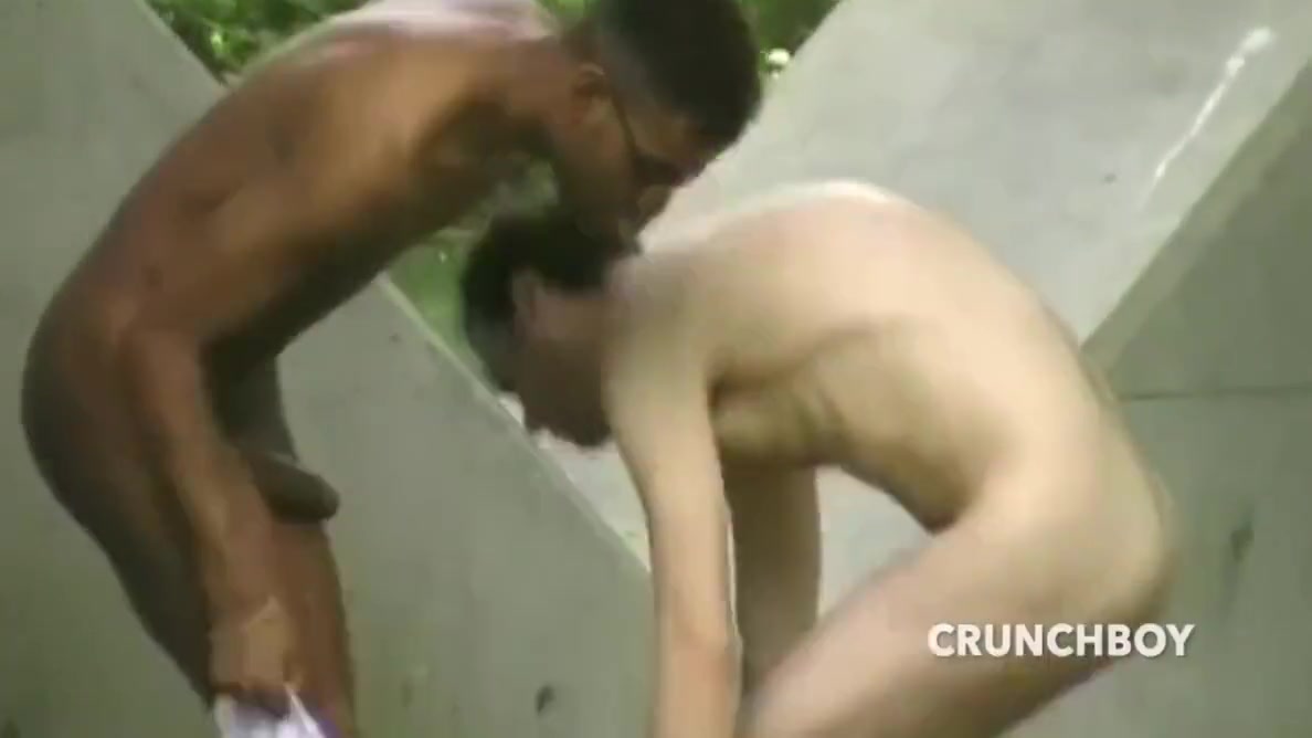 192 Seyx Ebony Twink Fucked Outdoor Exhib By Footballer