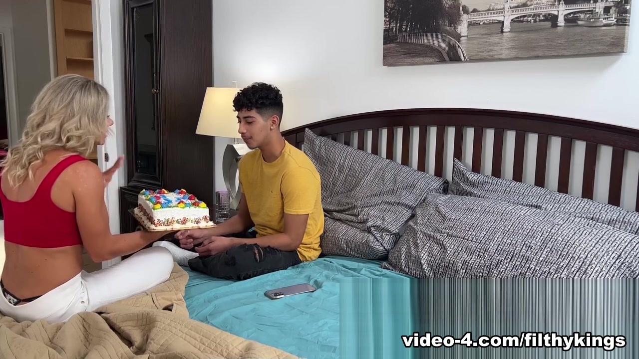 BTS - My Sexy Stepmom Workin' Hard Cock, Scene #02