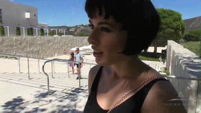 ATKGirlfriends video: Coco is joining you at the art museum on an afternoon date.