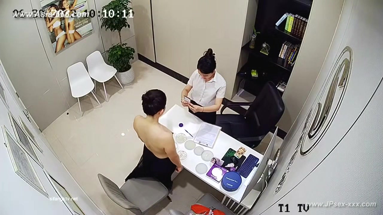 Peeping Hospital patient.25
