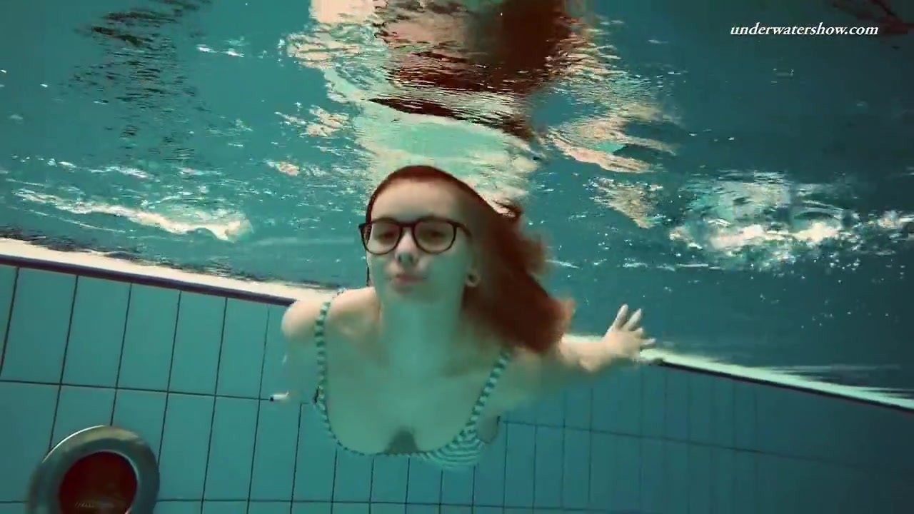 Biggest Floating Tits Of Dashka Underwater