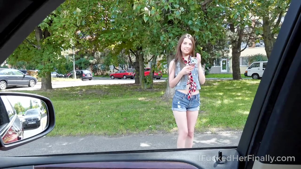 Cutie asks dude for a ride in exchange for a couple of orgasms